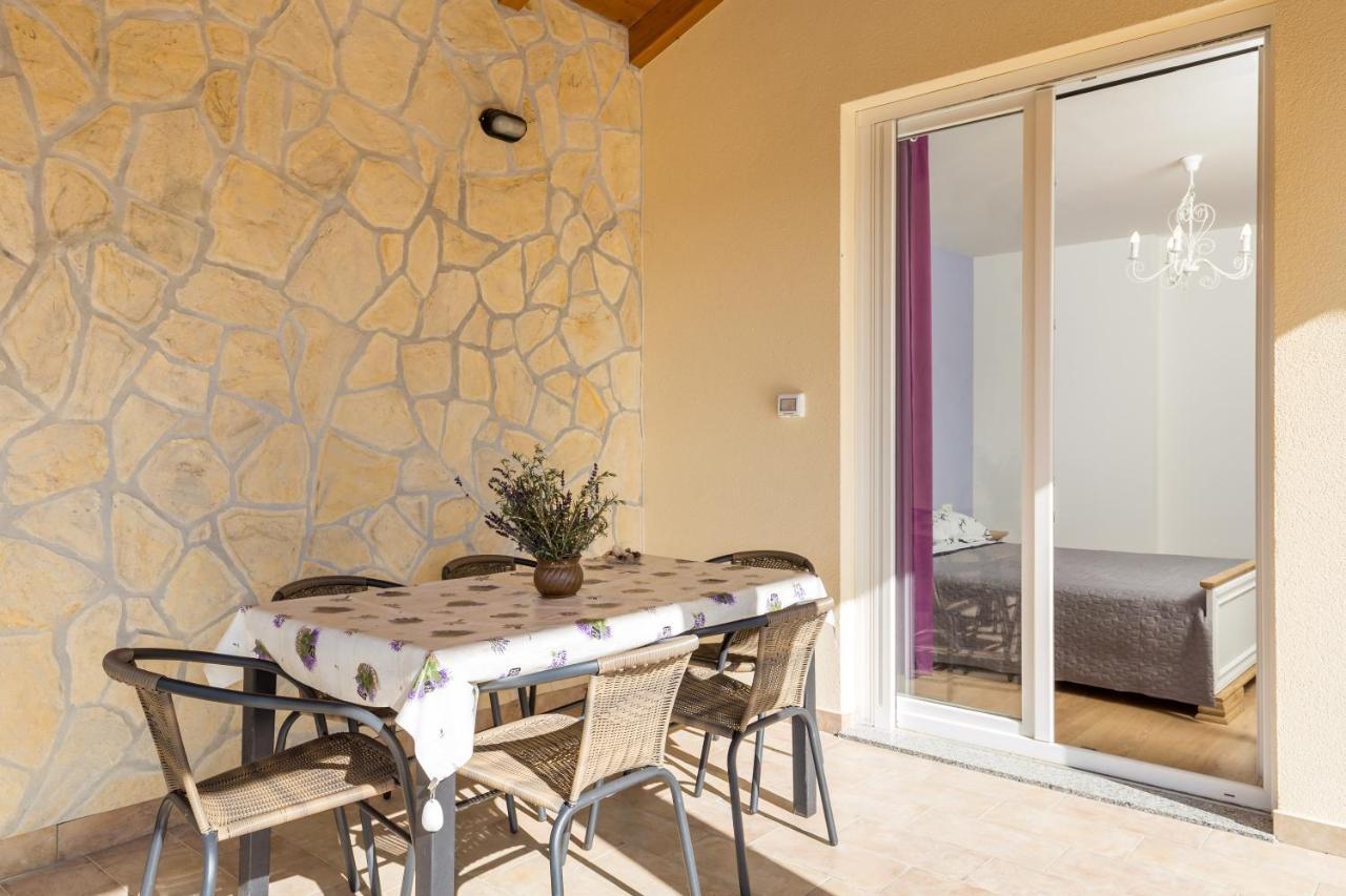 Villa Valente With Pool Labin  Exterior photo